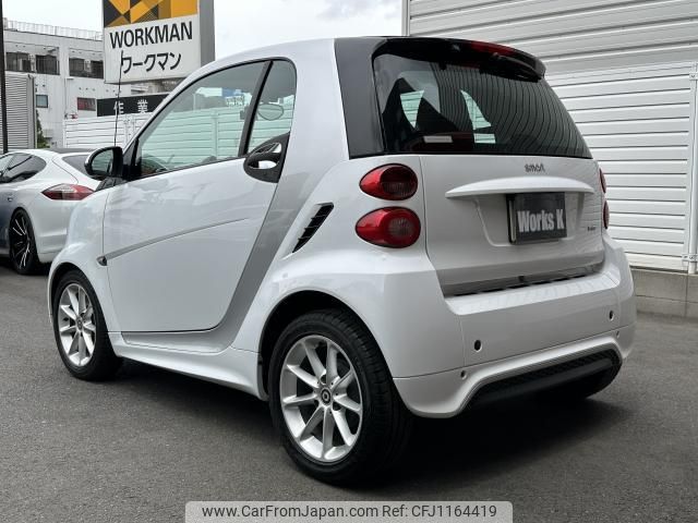 smart fortwo-coupe 2014 quick_quick_451380_WME4513802K766335 image 2