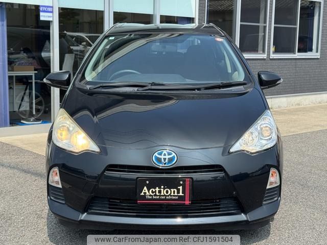 toyota aqua 2013 CFJ1591504 image 2
