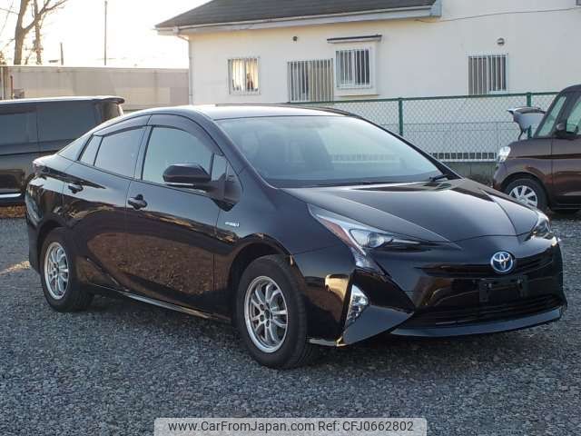 toyota prius 2017 -TOYOTA--Prius DAA-ZVW55--ZVW55-8051896---TOYOTA--Prius DAA-ZVW55--ZVW55-8051896- image 1