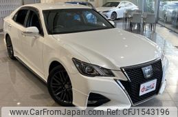 toyota crown 2017 CFJ1543196