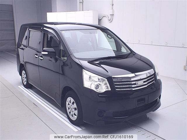 toyota noah 2013 CFJ1610169 image 1