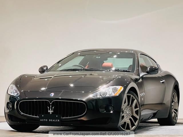 maserati granturismo 2008 quick_quick_ABA-MGT_ZAMGH45C000035614 image 1