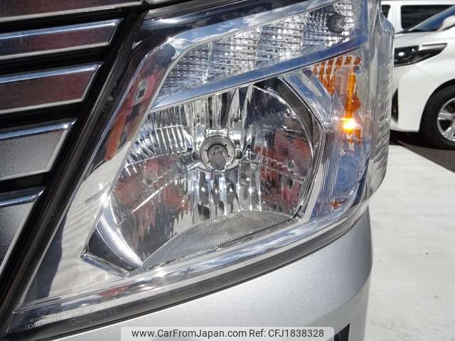 nissan caravan-van 2023 CFJ1838328 image 2