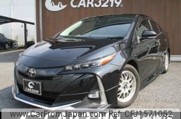 toyota prius-phv 2018 CFJ1571052