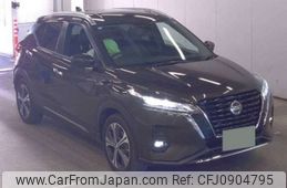 nissan kix 2024 -NISSAN 【越谷 300ﾃ 95】--KIX 6AA-SNP15--SNP15-009915---NISSAN 【越谷 300ﾃ 95】--KIX 6AA-SNP15--SNP15-009915-