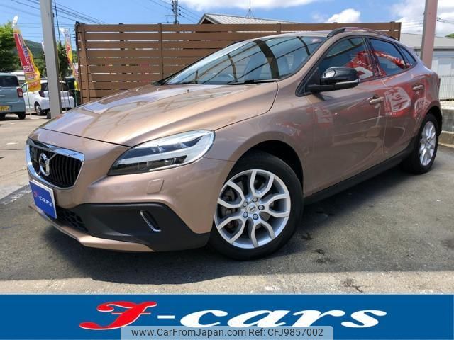 volvo v40 2017 quick_quick_LDA-MD4204T_YV1MZA8RDH2120764 image 1