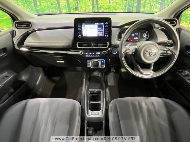 toyota aqua 2022 CFJ1761052 image 2