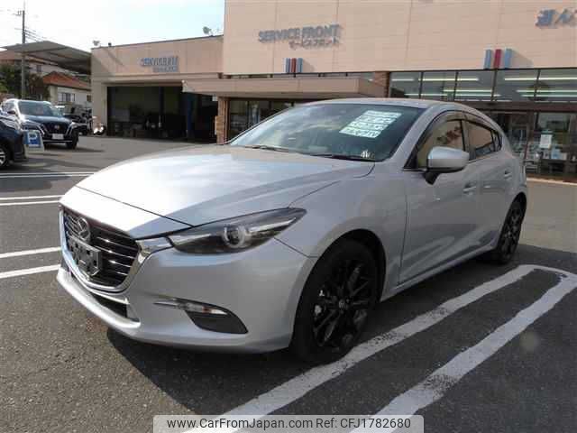 mazda axela 2017 CFJ1782680 image 1