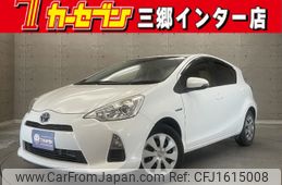 toyota aqua 2014 CFJ1615008