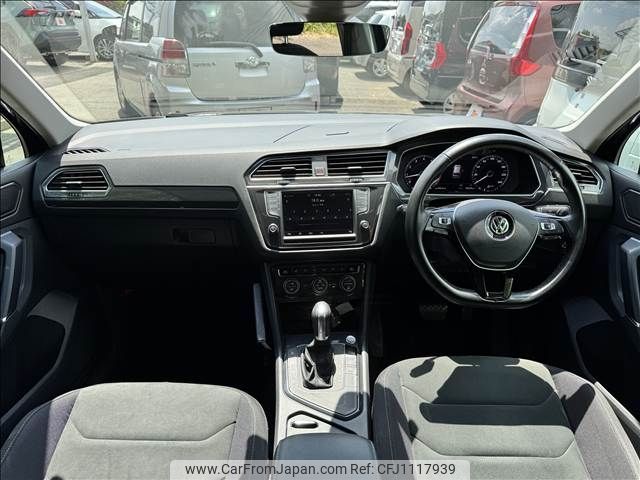 volkswagen tiguan 2017 -VOLKSWAGEN--VW Tiguan ABA-5NCZE--WVGZZZ5NZHW371338---VOLKSWAGEN--VW Tiguan ABA-5NCZE--WVGZZZ5NZHW371338- image 2