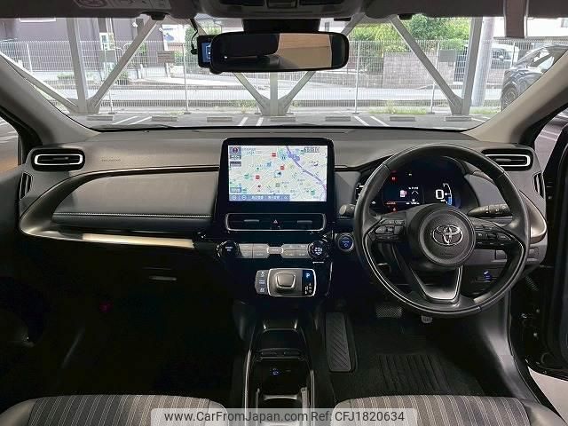 toyota aqua 2021 CFJ1820634 image 2