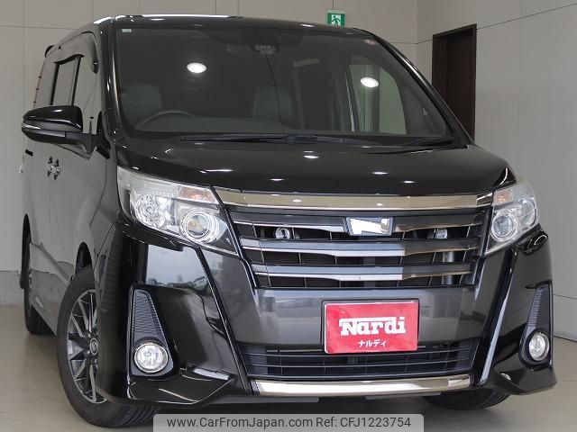 toyota noah 2016 GOO_JP_700130095430250531002 image 1