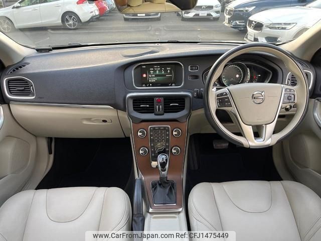 volvo v40 2017 quick_quick_MB4154T_YV1MV2920H2407188 image 2