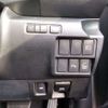 lexus is 2017 CFJ1842940 image 9