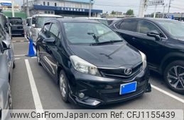 toyota vitz 2012 -TOYOTA--Vitz DBA-KSP130--KSP130-2070677---TOYOTA--Vitz DBA-KSP130--KSP130-2070677-