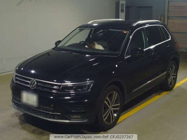 volkswagen tiguan 2018 -VOLKSWAGEN 【湘南 330ﾂ2926】--VW Tiguan LDA-5NDFGF--WVGZZZ5NZJW955188---VOLKSWAGEN 【湘南 330ﾂ2926】--VW Tiguan LDA-5NDFGF--WVGZZZ5NZJW955188- image 1