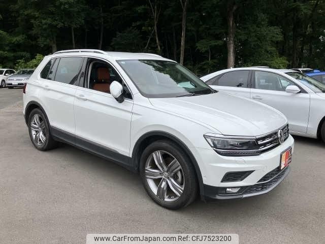 volkswagen tiguan 2018 quick_quick_ABA-5NCZE_WVGZZZ5NZJW879676 image 1