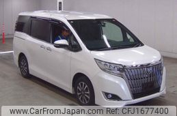 toyota esquire 2018 CFJ1677400