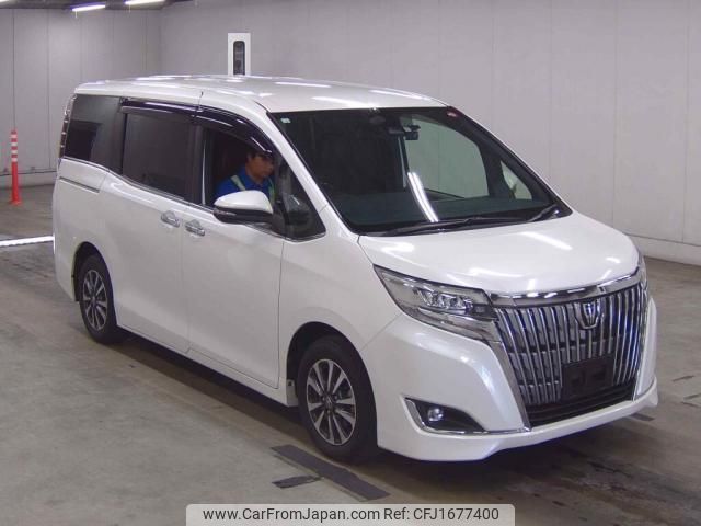 toyota esquire 2018 CFJ1677400 image 1