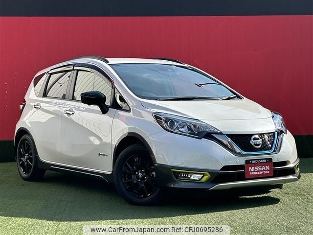 nissan note 2018 -NISSAN--Note DAA-HE12--HE12-137352---NISSAN--Note DAA-HE12--HE12-137352- image 1