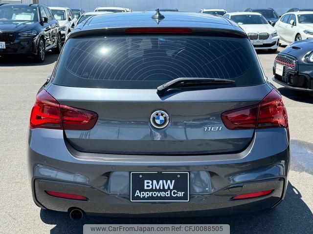 bmw 1-series 2019 quick_quick_1R15_WBA1R520305L50632 image 2