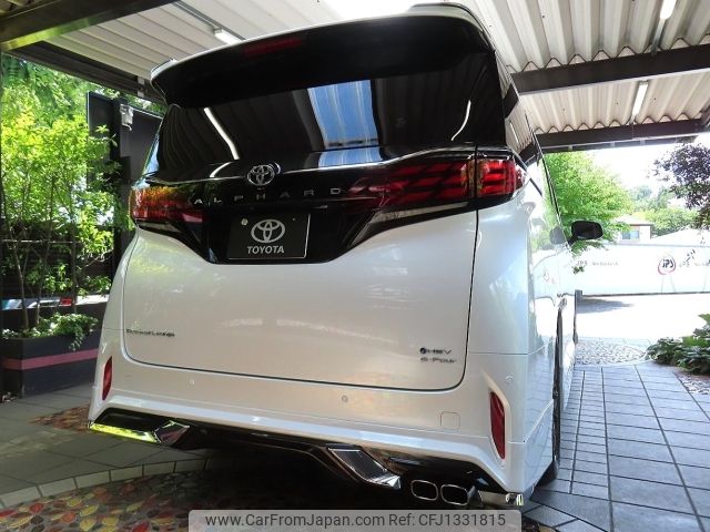 toyota alphard 2025 CFJ1331815 image 2