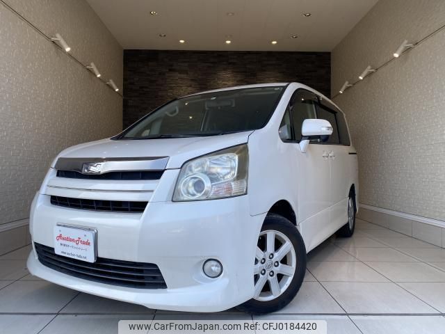 toyota noah 2010 quick_quick_ZRR70W_0286046 image 1