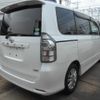 toyota voxy 2013 CFJ1592928 image 2