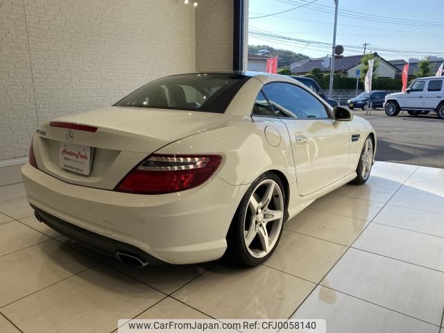 mercedes-benz slk-class 2013 quick_quick_172448_WDD1724482F065712 image 2