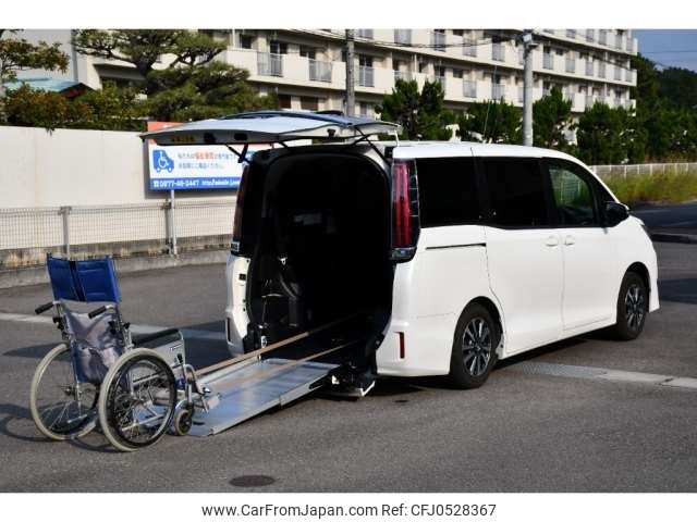 toyota noah 2017 -TOYOTA--Noah DBA-ZRR80Gｶｲ--ZRR80-0357778---TOYOTA--Noah DBA-ZRR80Gｶｲ--ZRR80-0357778- image 2