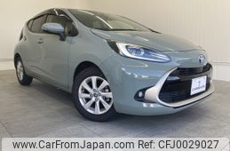 toyota aqua 2022 -TOYOTA--AQUA 6AA-MXPK11--MXPK11-2090424---TOYOTA--AQUA 6AA-MXPK11--MXPK11-2090424-