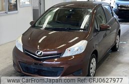 toyota vitz 2013 -TOYOTA--Vitz NSP130-2136713---TOYOTA--Vitz NSP130-2136713-