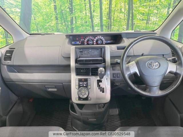 toyota voxy 2010 -TOYOTA--Voxy DBA-ZRR70W--ZRR70-0297759---TOYOTA--Voxy DBA-ZRR70W--ZRR70-0297759- image 2