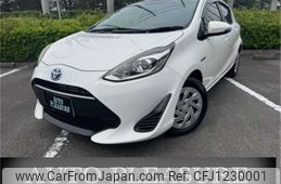 toyota aqua 2017 CFJ1230001