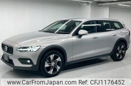 volvo v60 2022 quick_quick_5AA-ZB420TM_YV1ZZL1M6P2106428
