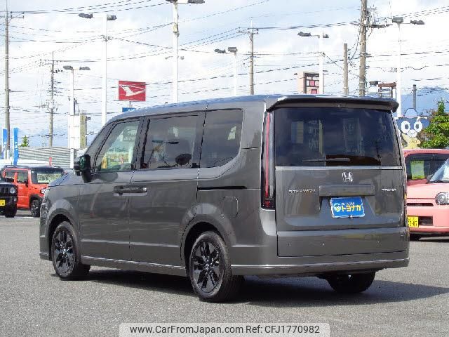 honda stepwagon 2025 CFJ1770982 image 2