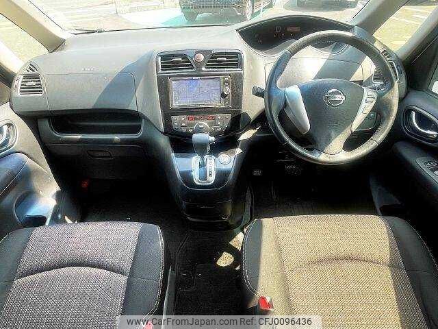 nissan serena 2014 504928-923259 image 1