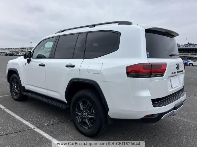 toyota land-cruiser 2024 CFJ1826644 image 2