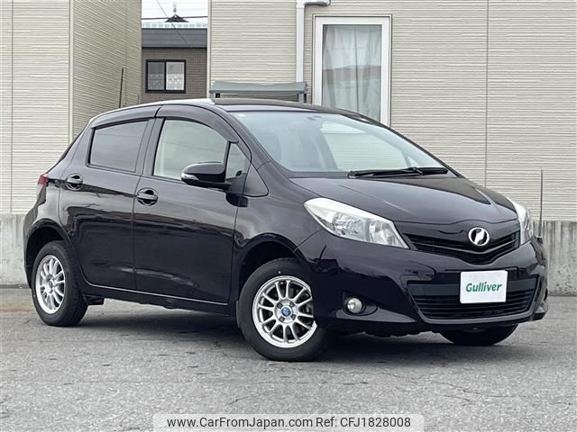 toyota vitz 2013 CFJ1828008 image 1