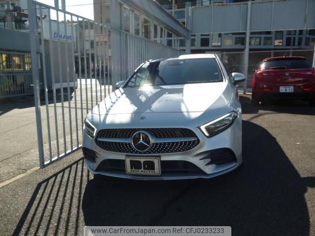 mercedes-benz a-class 2019 quick_quick_5BA-177084_WDD1770842V041276 image 1