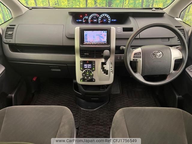 toyota voxy 2010 CFJ1756549 image 2