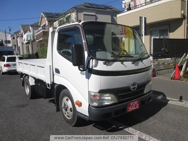 hino dutro 2011 GOO_NET_EXCHANGE_0560133A30221028W002 image 1