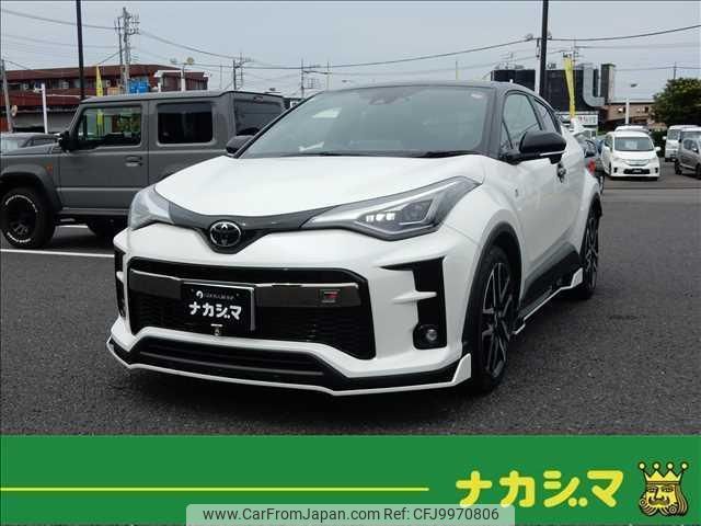 toyota c-hr 2020 quick_quick_6AA-ZYX11_ZYX11-2034068 image 1