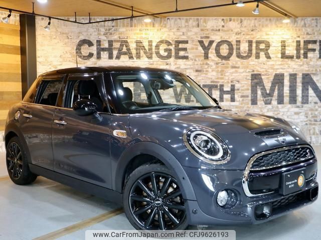 mini mini-others 2019 quick_quick_XU20M_WMWXU92040TN55131 image 1