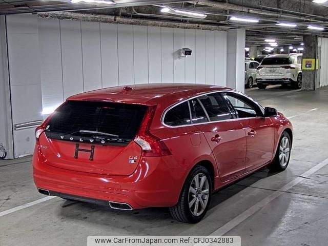 volvo v60 2017 -VOLVO--Volvo V60 YV1FWA8RDH2373240---VOLVO--Volvo V60 YV1FWA8RDH2373240- image 2