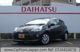 toyota aqua 2013 CFJ0424078
