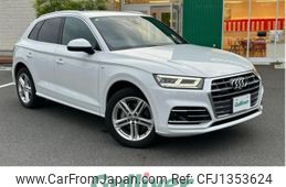 audi q5 2018 -AUDI--Audi Q5 DBA-FYDAXS--WAUZZZFY1J2201097---AUDI--Audi Q5 DBA-FYDAXS--WAUZZZFY1J2201097-