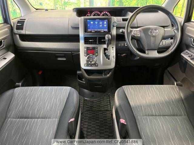 toyota voxy 2012 -TOYOTA--Voxy DBA-ZRR70W--ZRR70-0465571---TOYOTA--Voxy DBA-ZRR70W--ZRR70-0465571- image 2