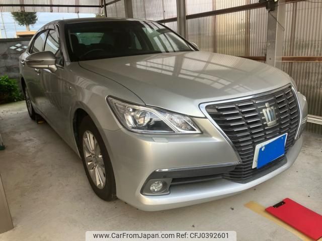 toyota crown 2015 -TOYOTA--Crown DAA-AWS210--AWS210-6084580---TOYOTA--Crown DAA-AWS210--AWS210-6084580- image 1