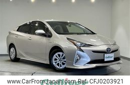 toyota prius 2017 -TOYOTA--Prius DAA-ZVW50--ZVW50-6107688---TOYOTA--Prius DAA-ZVW50--ZVW50-6107688-